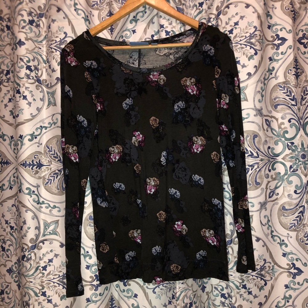 Women’s Vera Wang long sleeve
